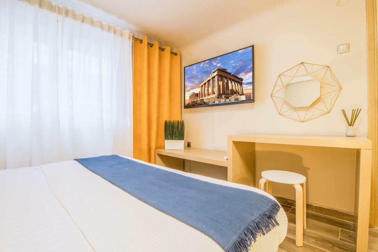 Cozy And Central Apartment Athene Buitenkant foto
